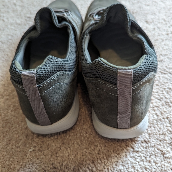 Clarks Cloudsteppers 11W - Picture 2 of 6